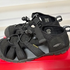 keen.サンダルの画像