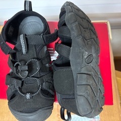 keen.サンダルの画像