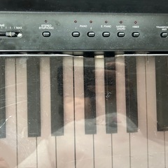 電子ピアノの画像