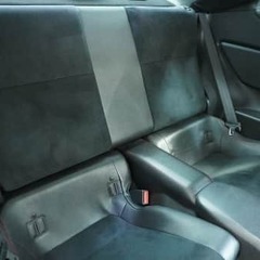 軽量・低重心のボディに、後輪駆動レイアウトによるスポーティなハンドリング😎の画像