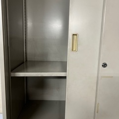 スチールキャビネット　上下　2　の画像