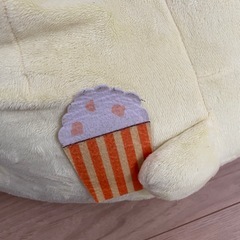 ポムポムぷりん巨大ぬいぐるみの画像