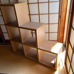 階段型3段シェルフ　ゴマ付き　横108 奥行き32 高さ109の画像