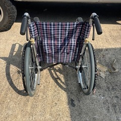 【中古品】車椅子
の画像