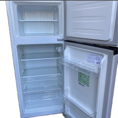 2020年式 120L Hisense 冷凍冷蔵庫 HR-B1202の画像