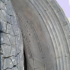 4tトラック他　ミックス245/80R17.5　2本　溝残約9mm の画像