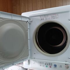 HITACHI 衣類乾燥機 5.5kg DE-N55FX   2014年製の画像