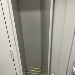 スチールロッカー　4人用　美品　早く来る方の画像