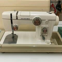 0822-015 JANOMEジャノメミシン　802型　通電済の画像