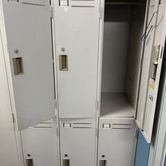 コクヨロッカー　６人用　鍵付き　奥行きたっぷりの画像