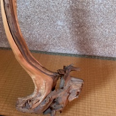 木のオブジェの画像