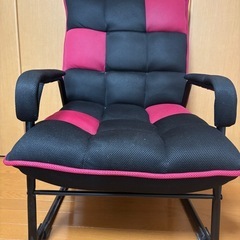 リクライニング機能付きイスの画像