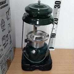 0822-056 Coleman　ガソリンランタン　キャリーケース付きの画像