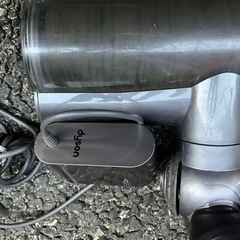 ダイソンSV12掃除機充電器付の画像