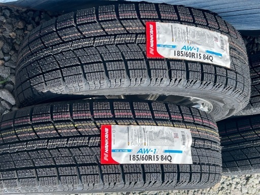 185/60R15  新品スタッドレスタイヤ