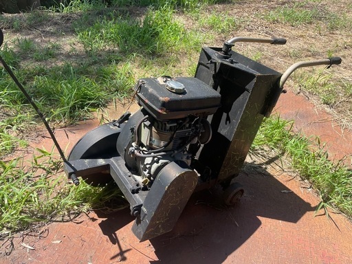 エンジンカッター手押し