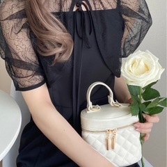 【美品 50%オフ】キルティングショルダーバッグ バニティ2Wayホワイトの画像