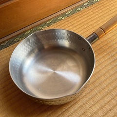 厚板アルミ行平鍋　20センチ　深さ7センチの画像