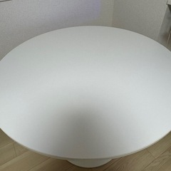 美品　IKEA ドクスタ　テーブル白の画像