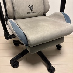 ゲーミングチェアの画像