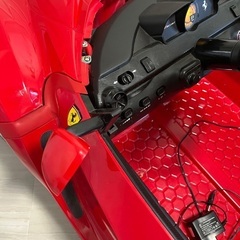 フェラーリ バッテリーカー電動乗用ラジコンカー動作品 コントローラ無しの画像