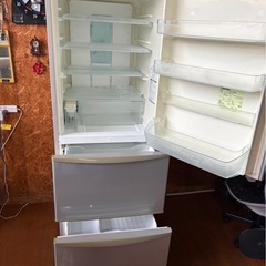 H2007 TOSHIBA 東芝　2010年　3ドア冷蔵庫　375L 自動製氷機付　の画像