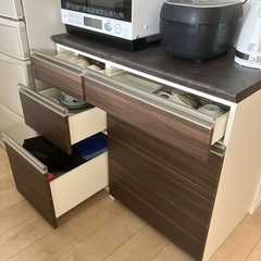 キッチンカウンター 収納の画像