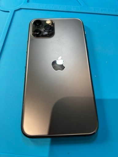 早い者勝ちiPhone11pro 256G