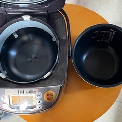 象印　ＩＨ炊飯ジャー　炊飯器　０．５４ℓ ３合炊き　ステンレス／ブラウン　ＫｕａＬ　ツイン対流　センターターボ　極め炊き　２０２０年製　ＮＰ－ＧＨ０５Ｅ５の画像
