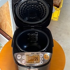 象印　ＩＨ炊飯ジャー　炊飯器　０．５４ℓ ３合炊き　ステンレス／ブラウン　ＫｕａＬ　ツイン対流　センターターボ　極め炊き　２０２０年製　ＮＰ－ＧＨ０５Ｅ５の画像