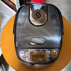 象印　ＩＨ炊飯ジャー　炊飯器　０．５４ℓ ３合炊き　ステンレス／ブラウン　ＫｕａＬ　ツイン対流　センターターボ　極め炊き　２０２０年製　ＮＰ－ＧＨ０５Ｅ５の画像