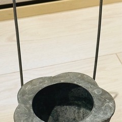 未使用【キャトルセゾン】ブリキ　フラワーポット　2個セットの画像