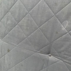 月末処分予定です。折りたたみベットの画像