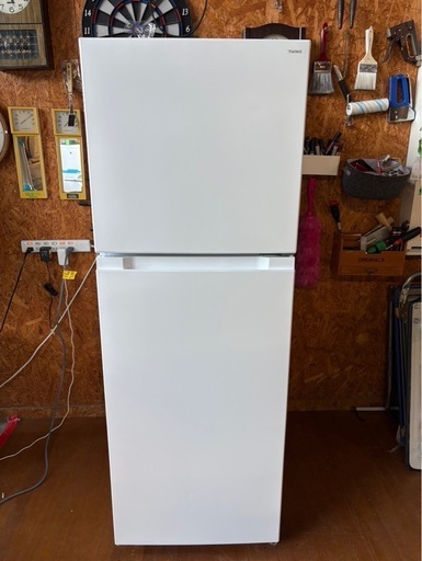 H2106　美品 YAMADASELECT ヤマダセレクト　2023年　236L  2ドア　冷蔵庫