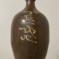 壺　高さ30cm 直径17cm 口径2.5cmの画像