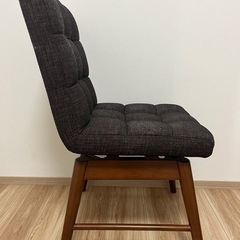ニトリ　定価15000円ほど　回転するイスの画像