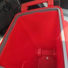 【自宅保管　新品未使用】リス　キャスターペール　74L　赤の画像