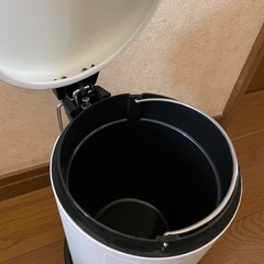 IKEA ゴミ箱の画像