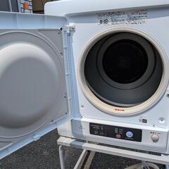 日立(HITACHI) 4.0kg 衣類乾燥機 DE-N40WX　2019年製　乾燥機スタンド付きの画像