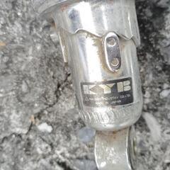 サスペンション KYBの画像