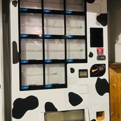 値段相談可　冷凍自販機　ど冷えもん　通常自販機　２台セットの画像