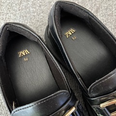 ZARA フォーマルシューズの画像