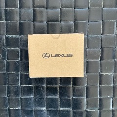 レクサス LEXUS 正規品 ディーラーオプション 純正『カップホルダープレート』2枚セット   画像にあるものが全てになります。 ◎本体プレート×2枚 取扱書  カップホルダーの画像