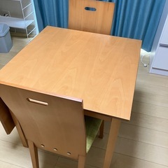IKEAダイニングセットの画像