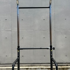 懸垂マシンの画像