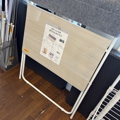 【ポケット付き折りたたみデスク】【ニトリ】クリーニング済み【管理番号12208】町の画像
