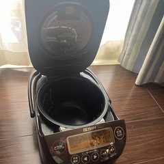 炊飯器　5合の画像