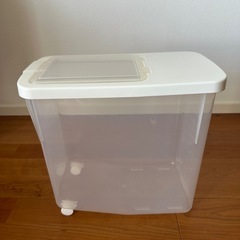 米びつ12kg 　ニトリの画像