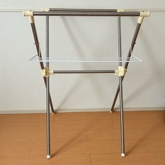 折りたたみ洗濯物干しの画像