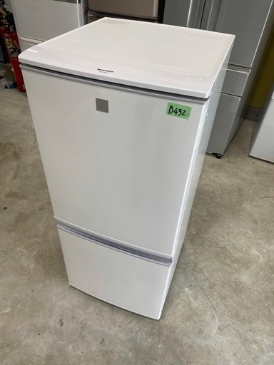NO B452?福岡市内配送設置無料✨?シャープ 137L 2ドアノンフロン冷蔵庫 keyword キーワードホワイト SJ14E7K